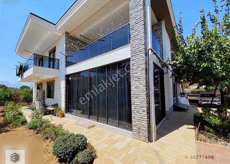 Antalya Döşemealtı Yeşilbayır'da Net 580 M2 4+2 Müstakil Villa