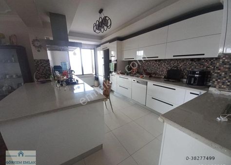 Görkem'den 4+1+2banyolu 160 M2 Kombili Bağımsız Manzaralı Ültra Lüx