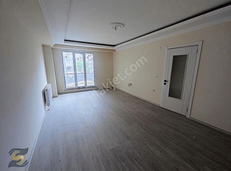 Orta Noktadan 0 Binada Merkezi Konumda 2+1 Ferah Daire !