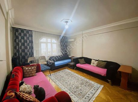 Bayrampaşa Altıntepside Satılık 3+1 Ara Kat Otoparklı Daire