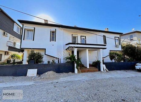 Alanya Türkler 3+1 150m2 Havuzlu,eşyalı,lüx,denize Yakın Villaaa