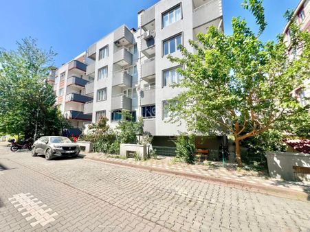 ✅✅alçınar Emlaktan Arakat Öncephe Ayrı Mutfak Geniş 2+1✅✅