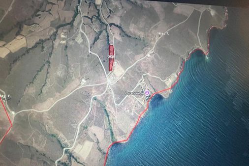 Erdek Poyrazlı'da Yola Cepheli Deniz Manzaralı Satılık Müstakil Parsel