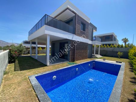 Alya Gayrimenkul Çeşme Ildırda Müstakil Havuzlu Fırsat Villa