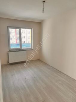 Hadi Gayrimenkul Ve Haritadan Üniversite Civarı Vadi Rezidansta Kiralık 2+1 Eşyasız Daire