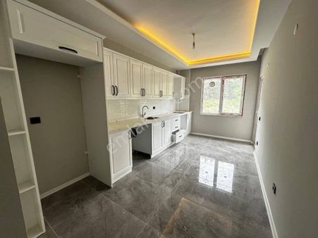 Evim-nur'dan Kışla Mah. 3+1 135 M2 Yerden Isıtmalı Fırsat Daire