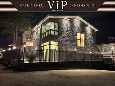 Yenimahalle Batıkent'te Özel Mimari Tasarım Satılık Köşe Müstakil