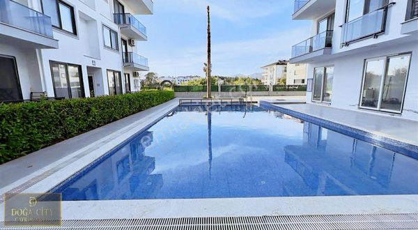 Dalaman'da Nezih Havuzlu Sitede Lüx Sıfır Eşyalı 1+1 Daire