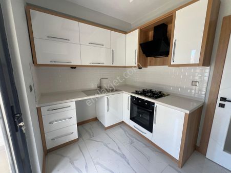 ▀jet Emlaktan Altınkumda Sıfır Binada Ön Cephe 2+1 Satılık Daire