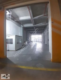 İkitelli Organize Sanayi Bölgesi 200 M2 Giriş Tır Kamyon Yaklaşı