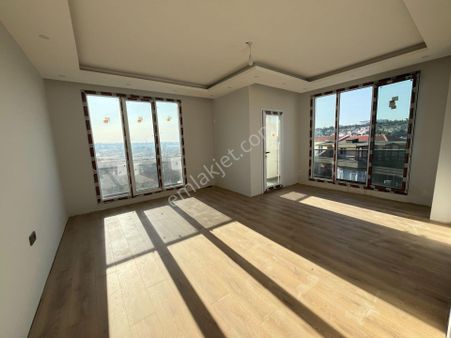 Büyükçekmece Atatürk Mah Sıfır Sitede Deniz Manzaralı Lüx 4+2 Dubleks