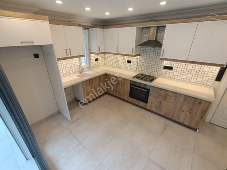 Akçay Songül Emlak Dan 2+1 Ayrı Mutfak Ön Cephe Satılık Daire