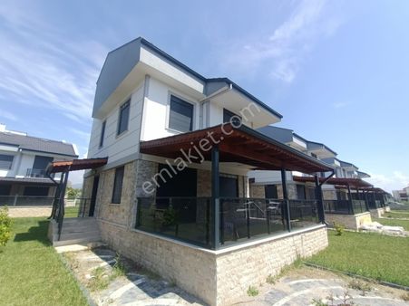 Salihler De Müstakil Villa