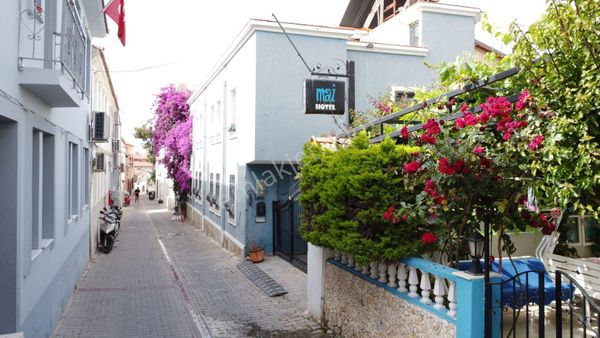 Çeşme Merkez Harika Lokasyon 20 Odalı Butik Otel