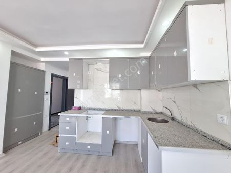 Şifa Hastanesi Arkasında Şehir Hastanesine Ulaşım Kolay Sıfır Katta Geniş Daire