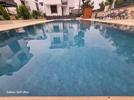 Didim Akbük'de Havuzlu Sitede Satılık Müstakil Villa
