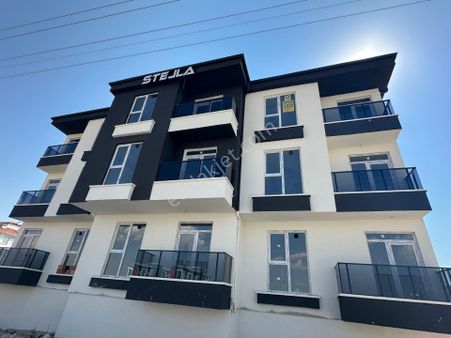 Aratol İstiklal Mah.asü Market Arkası Yola Yakın Kat:2 1+1 Komple Eşyalı