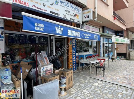 Re/max | Piraziz Eren Mah. Cadde Üzeri Satılık Dükkan