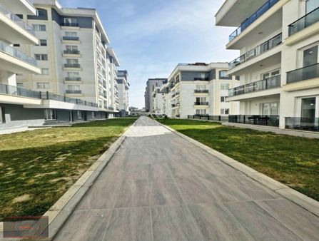 B.düzü'nde Site İçi Deniz Manzaralı Geniş M2 Satılık 2+1 Daire
