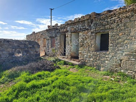 Foça Yeniköy'de Foça Yeniköy'de Köy İçinde Satılık 253 Metrekare