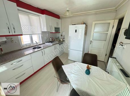 Aydoğdu'dan Ceylan Market Üstü 3+1 2kat Asansörlü Ve Cambalkonlu