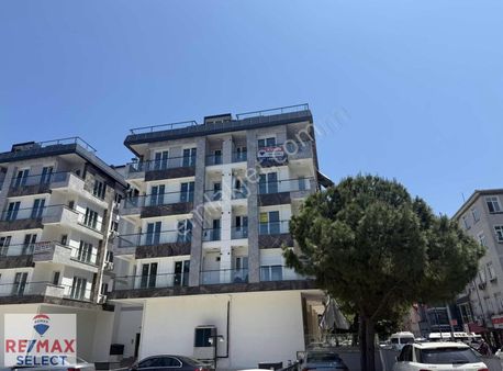 İncirli Caddesi'nde Sıfır Binada 4+1 Net 127 M2 Muayenehane