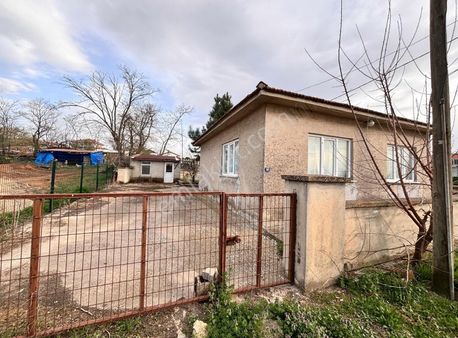 Büyükmandıra'da Cadde Üzeri Satılık Daire Ve Arsa!!!