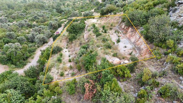 Alanya Karamanlarda Satılık 1.770 M2 Müstakil Tarla