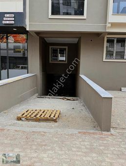 Akman Gayrimenkul'den Muradiye'de Satılık Sıfır 3+1 Daire