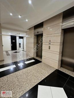 Tekstılkent Koza Plaza 352 M2 Kıralık Ofıs