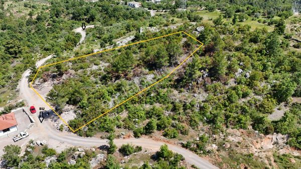 Alanya Karamanlarda Satılık 2.271 M2 Tarla