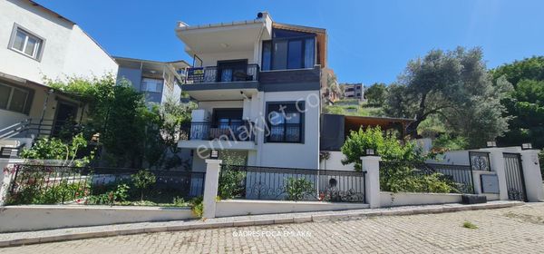 Donatkentte Satılık Deniz Manzaralı,bahçelidoğalgazlı 3+1dubleks