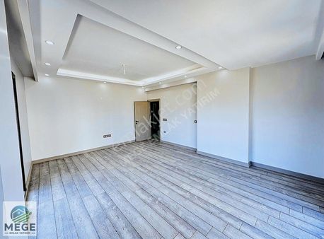 Mege'den Tekirdağ Zafer Mah. Satılık Daire 3+1