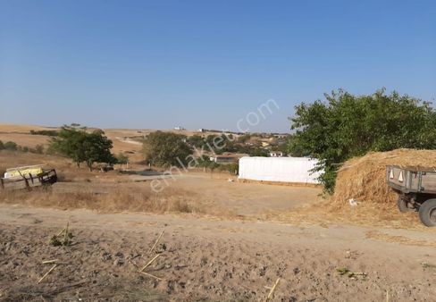 Edirne Şerbettar Köyünde Yarısı İmarlı Tarla
