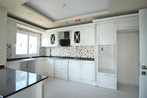 Mezitli Merkez Mahallesinde Harika Konumda Bulunan Lüx Dairemiz