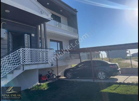 Son İndirim .....azak Emlak'tan 4+2 Villa