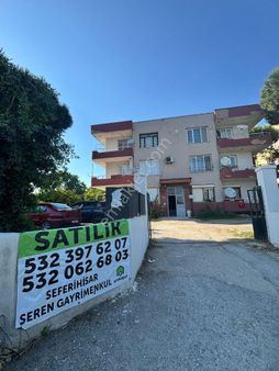 Sığacık Yolu Üzerinde, Çarşıya Yakın Geniş Bahçeli 3+1 Daire!