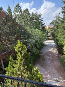 Yazıtda Rixsos Itel Yakını 5+1 Bakımlı Site İçi 5+1 Satılık Villa