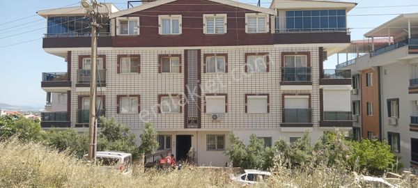 Cumhuriyet’te 4+1 Ayrı Mutfak Dubleks Daire