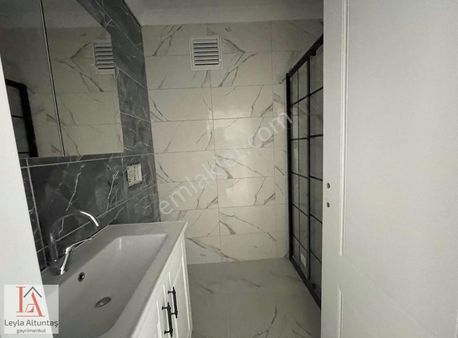 Trabzon Çukurçayırda Satılık Ferah 1+1 Daire