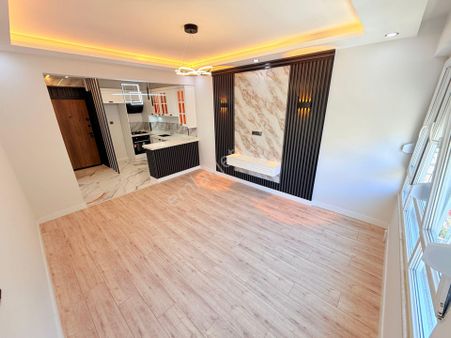 Tek Yetkili Akçay Sezgin Emlaktan Merkezde Denize 200 Mt Satılık 2+1 Daire