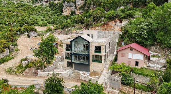 W Property Toroslar'da Saray Konforunda Modern 7+1 Tripleks