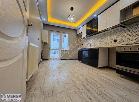 Mensa'dan Karakaya Mahallesi Merkezi Konumda Katta 3+1