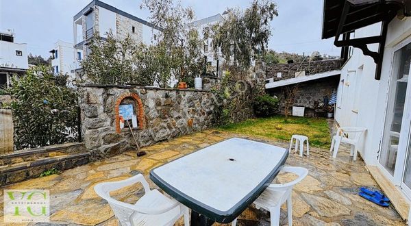 Bağla'da Satılık Full Deniz Manzaralı Müstakil Villa