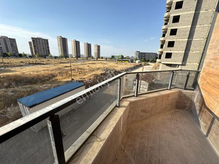 World İlkevim'den Naturalpark Arkası Yatırımlık Satılık 2+0