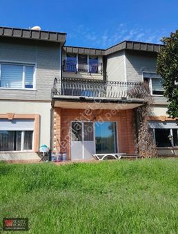 Bizimtepe Sitesinde 650 M2 Bahçeli,eşsiz Manzaralı 5+1 Villa