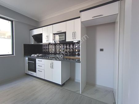 Dora Dan Altınkumda Satılık Sıfır Uygun Fiyatlı 1+1 Daire