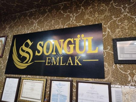 Akçay Sarıkızda Sağlık Ocağının Olduğu Dukkan 140 M2 Satılık