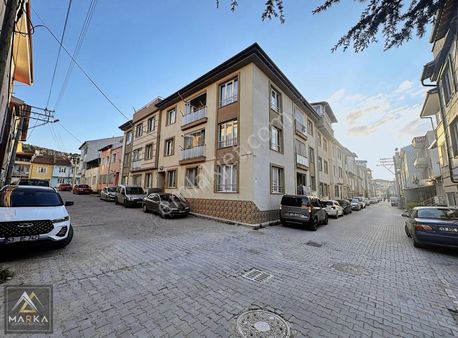 Marka'dan Yunusemre Mh. Selimiye Camii Civarı Geniş Arakat 3+1