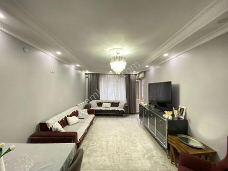 Karadeniz Mahallesinde Depolu Arakat Geniş Daire